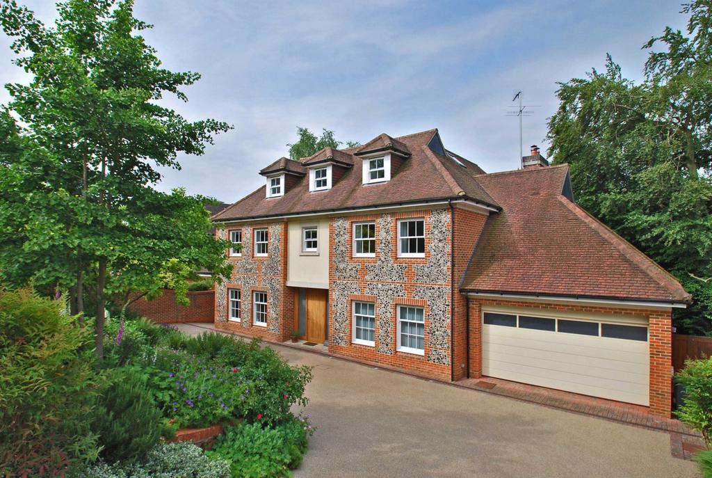 Stratton Road, Beaconsfield, HP9 6 bed detached house £2,500,000