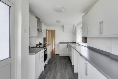 3 bedroom semi-detached house to rent, Briarwood, Westbury-on-Trym, BS9