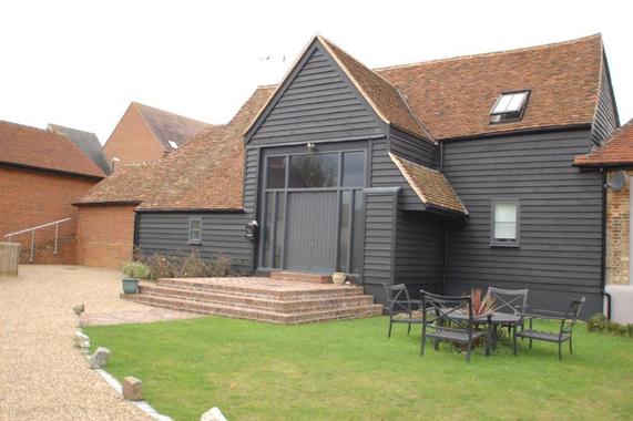 Pembridge Gardens Stevenage Sg2 8bq 3 Bed Barn Conversion 525 000