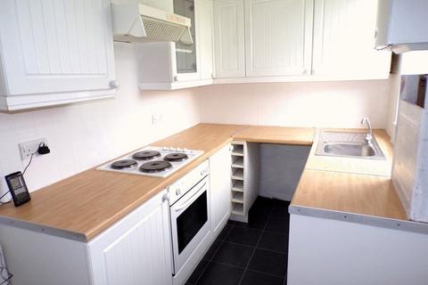 2 bedroom flat for sale, Deneholm, Wallsend - Two Bedroom Ground Floor Flat