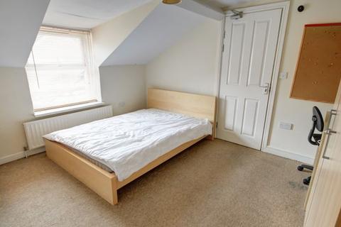 Mixed use to rent - Room 4, 3 Oak Close, North Street, Heavitree