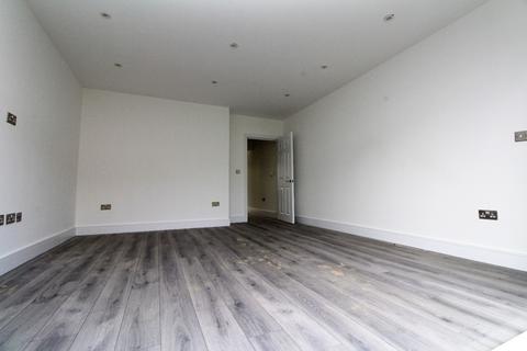 3 bedroom terraced house to rent, Sydney Road, Abbey Wood , SE2