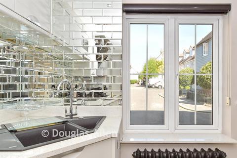 3 bedroom semi-detached house for sale, Park Side, Epping, Essex