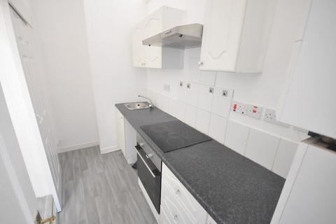 1 bedroom flat to rent, BRIERLEY HILL - Adelaide Street