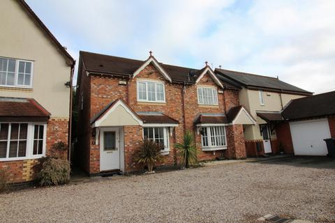 3 bedroom end of terrace house to rent, Bickenhill Lane Catherine -de-barnes Solihull