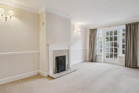 undefined, The Chyne, Gerrards Cross, Buckinghamshire