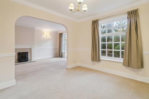 undefined, The Chyne, Gerrards Cross, Buckinghamshire