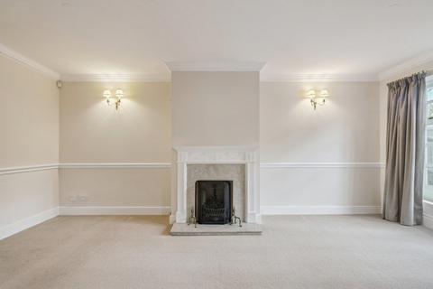 undefined, The Chyne, Gerrards Cross, Buckinghamshire