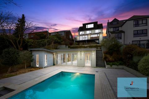 Redhill Drive, Brighton, BN1