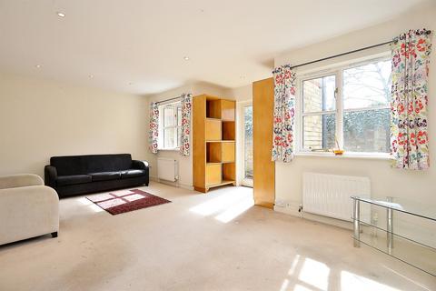 2 bedroom terraced house to rent, Colliers Wood, London, SW19