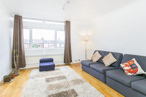 2 bedroom apartment to rent, Cedars Road, Clapham, SW4