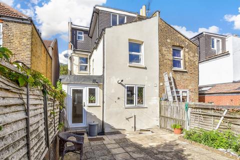 5 bedroom end of terrace house for sale, Calderon Road, Leytonstone