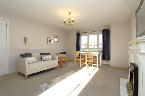2 bedroom flat to rent, Carnbee Crescent, Liberton, Edinburgh, EH16