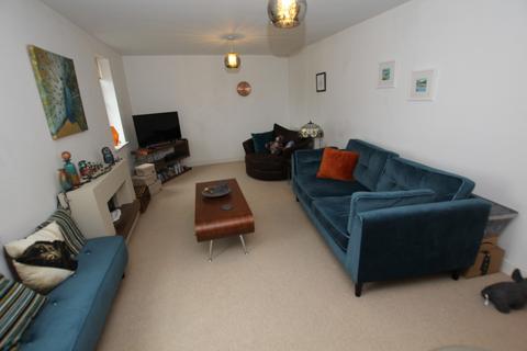 2 bedroom apartment to rent, Alexandra Court, Hoole