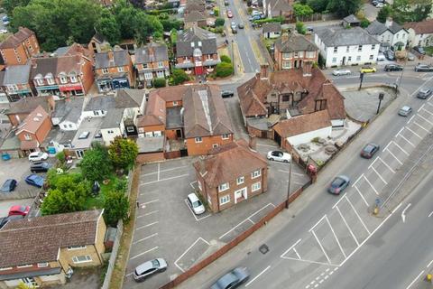 Property for sale, HIGH STREET/LONDON ROAD, BAGSHOT