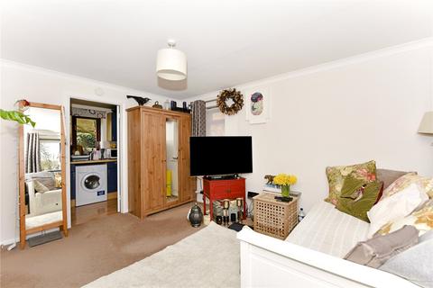 1 bedroom apartment to rent, Princes Court, Frank Lunnon Close, Bourne End, Buckinghamshire, SL8