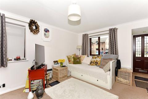 1 bedroom apartment to rent, Princes Court, Frank Lunnon Close, Bourne End, Buckinghamshire, SL8