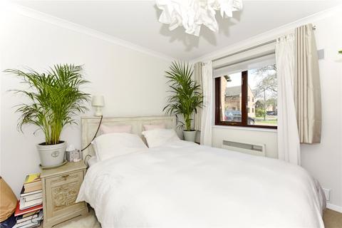 1 bedroom apartment to rent, Princes Court, Frank Lunnon Close, Bourne End, Buckinghamshire, SL8