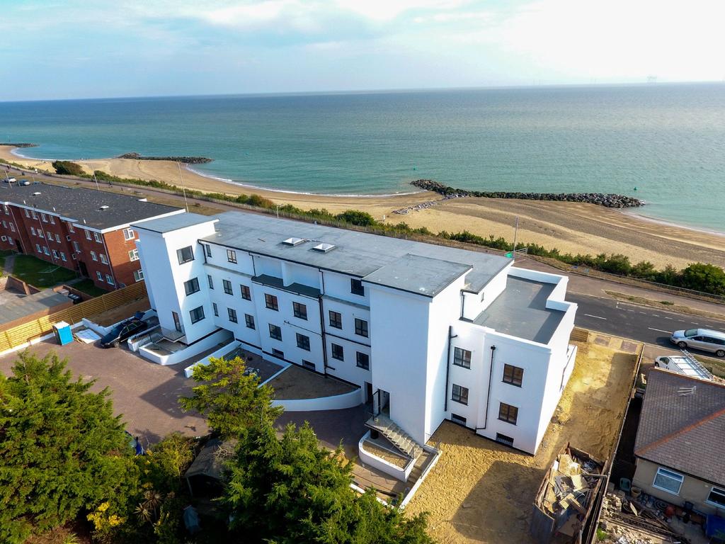 3 Sovereign Court, Holland on Sea 2 bed apartment £335,000