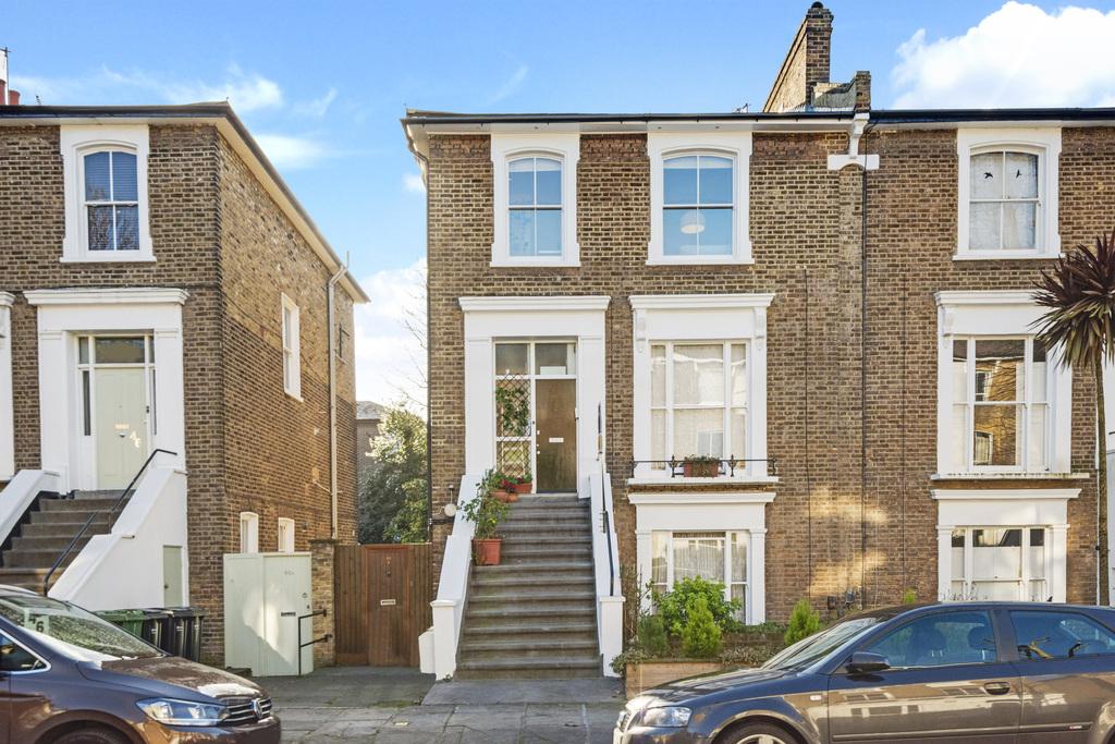 Lawford Road, London, NW5 2 bed apartment £620,000