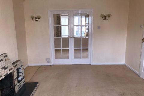 3 bedroom semi-detached house to rent, Tyersal Drive,  Bradford, BD4