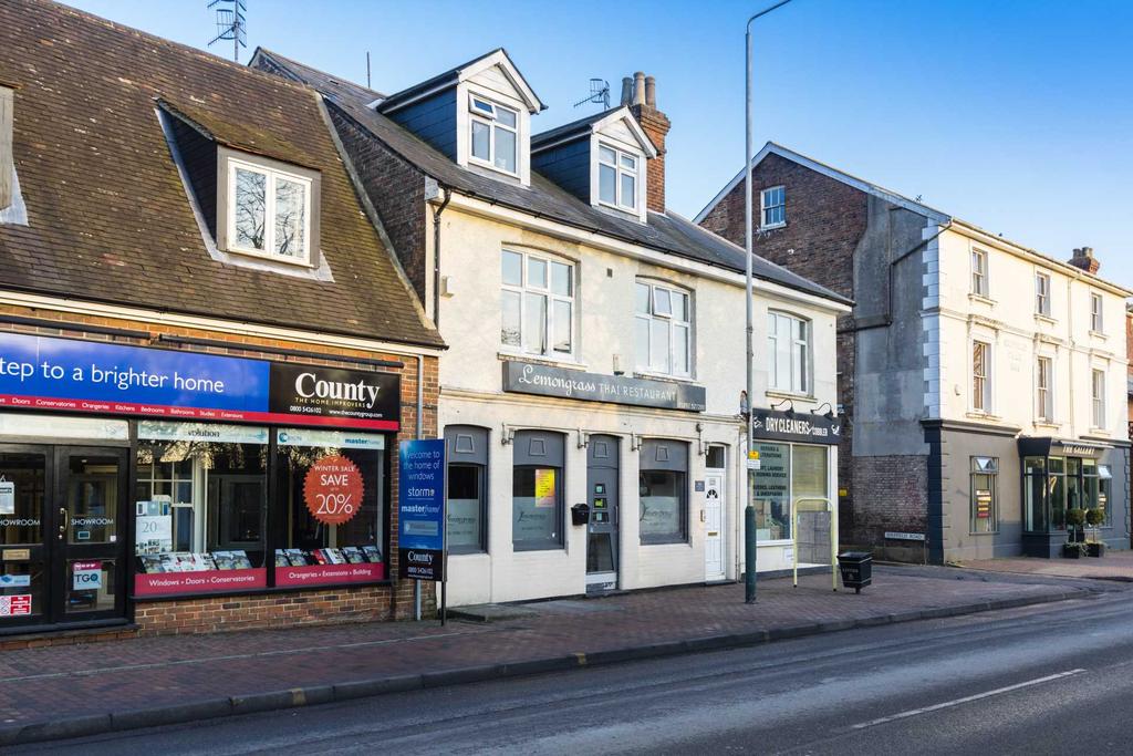 London Road, Southborough 2 bed flat £189,950