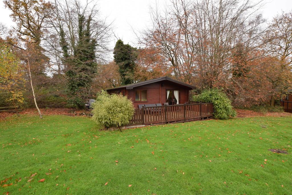 Fritton, Norfolk 3 bed detached bungalow £127,500