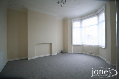 3 bedroom terraced house to rent, Victoria Road, Thornaby, TS17 6HH