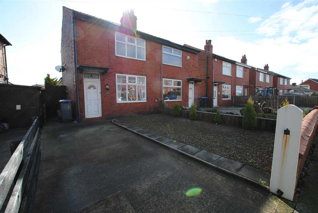 Warley Road, Blackpool 2 bed house £650 pcm (£150 pw)