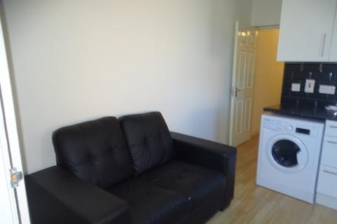 1 bedroom apartment to rent, Wingrove Road Flat 3, Newcastle Upon Tyne NE4