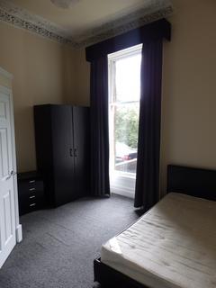 2 bedroom house share to rent - Apt 4, 3 Ribblesdale Place Preston PR1 3AF