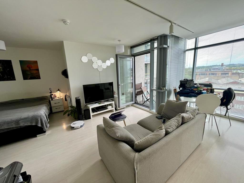 Photo 01