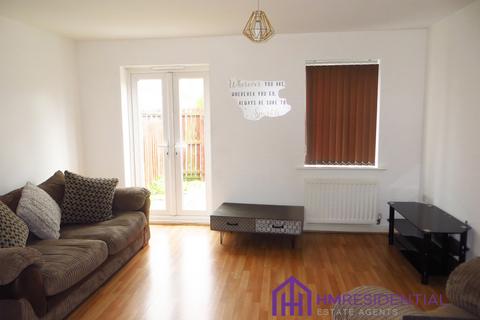 2 bedroom end of terrace house to rent, Monarch Court, Longbenton NE12