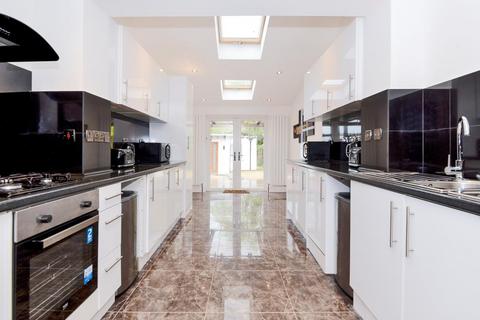 undefined, Donnington,  Newbury,  RG14