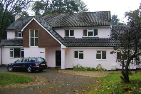 undefined, Linkside East, Beacon Hill, Hindhead, Surrey GU26