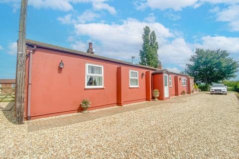 2 bedroom bungalow for sale, Soff Lane, Goxhill, Barrow-Upon-Humber, North Lincolnshire, DN19