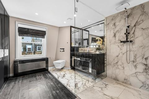 3 bedroom maisonette for sale, Carlisle Street, Soho, London
