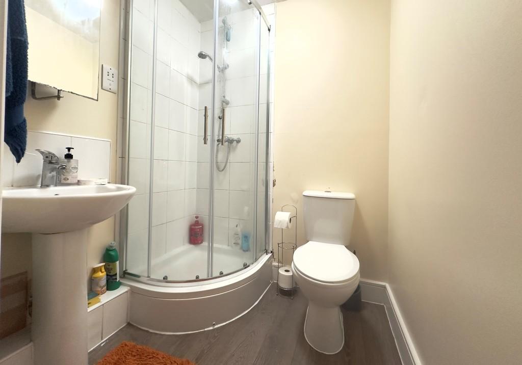 3 starling ensuite