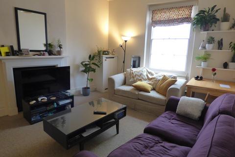 2 bedroom flat to rent, Saville Place, Clifton