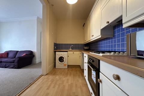 2 bedroom flat to rent, Saville Place, Clifton