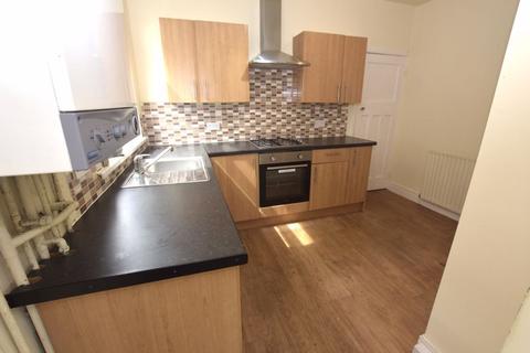 2 bedroom apartment to rent, Ferndene Grove, High Heaton