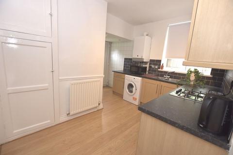 2 bedroom apartment to rent, Buckthorne Grove, High Heaton