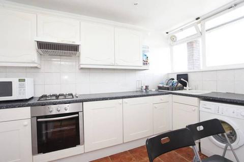 5 bedroom house share to rent, Carlton Vale, Maida Vale, NW6