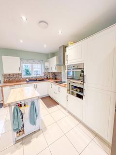 3 Cazenove Close, Shepton Mallet, BA4 4FT