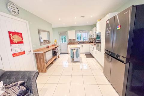 3 Cazenove Close, Shepton Mallet, BA4 4FT