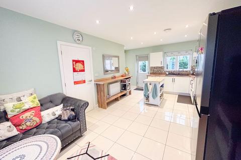undefined, Cazenove Close, Shepton Mallet