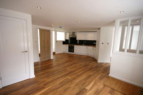 undefined, Topsham - Spacious & well presented character cottage
