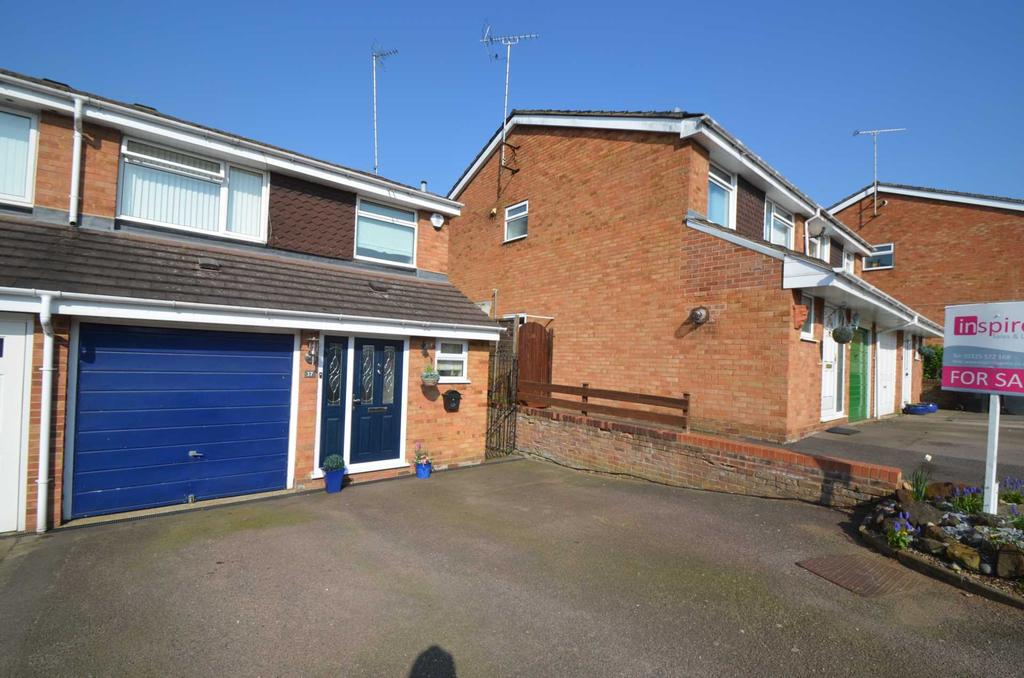 Pennivale Close, Leighton Buzzard 3 bed semidetached house £319,995