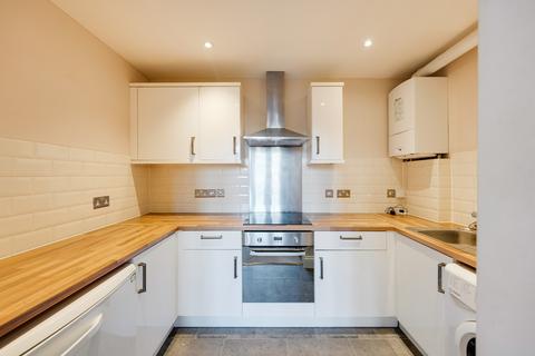 1 bedroom flat to rent, Chantry Road, Clifton,