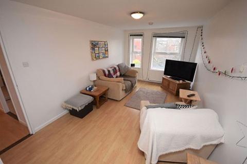 2 bedroom apartment to rent, Serge Court, Exeter